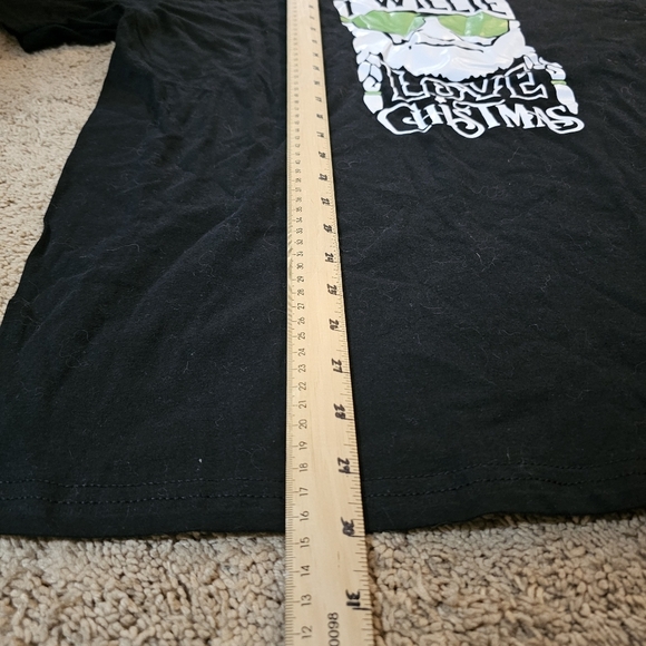 Willie Nelson I Willie Love Chistmas Graphic on Gildan Softstyle Tee Size XL - Picture 6 of 7